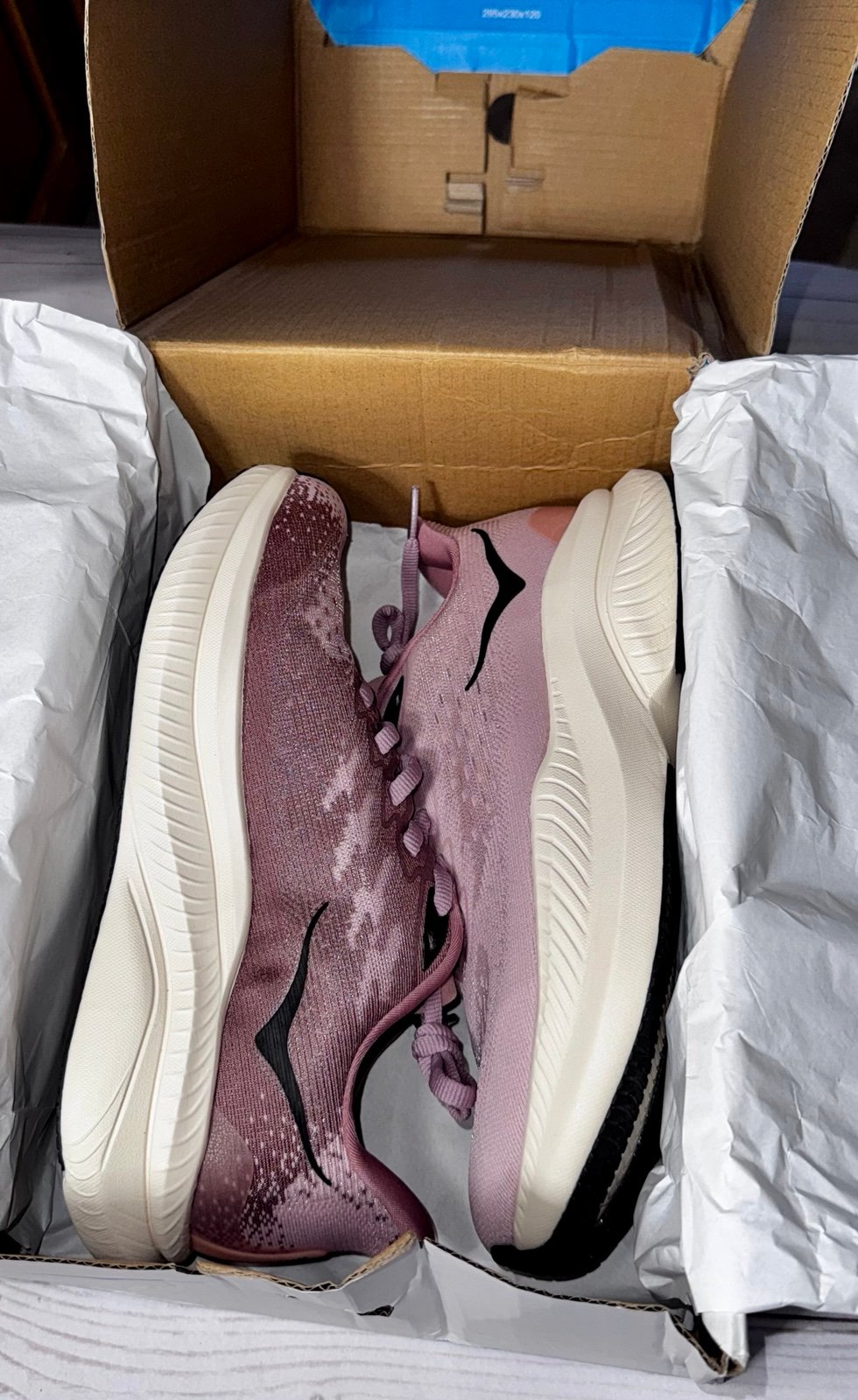 HOKA MACH 6 Cosmic Pearl / Quartzite SIZE 8-8.5 NEW!