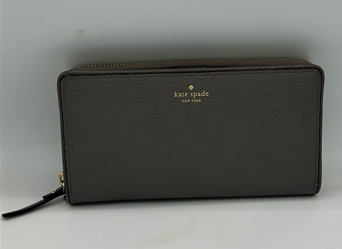 Kate Spade Gray pebbled Leather Brigitta Mulberry Street Long Wallet