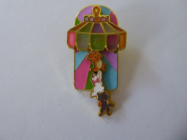 Disney Trading Pin Aristocats Kittens Lamp Swinging