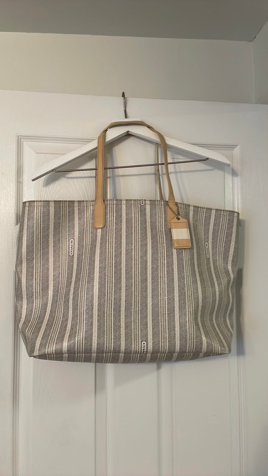 Coach Tote - Nearly New!!