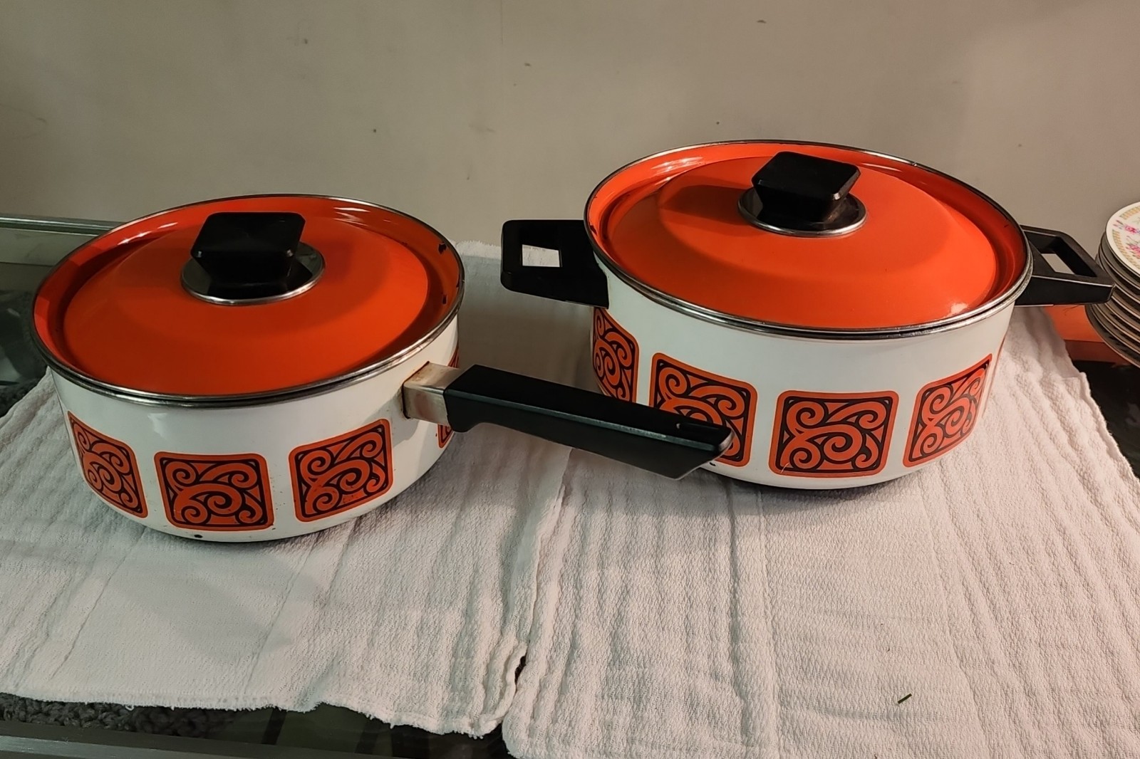 Vintage Enamel Pot w lid and Pan w lid