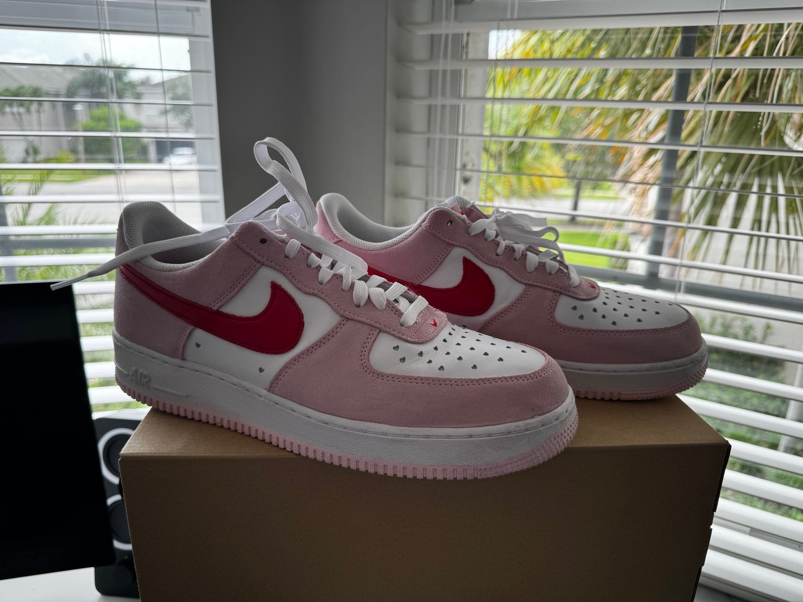 “Valentine’s Day Love Letter” Air Force 1 Low ‘07 QS