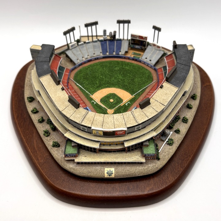Danbury Mint Milwaukee County Stadium Baseball Replica Milwaukee Brewers 1999