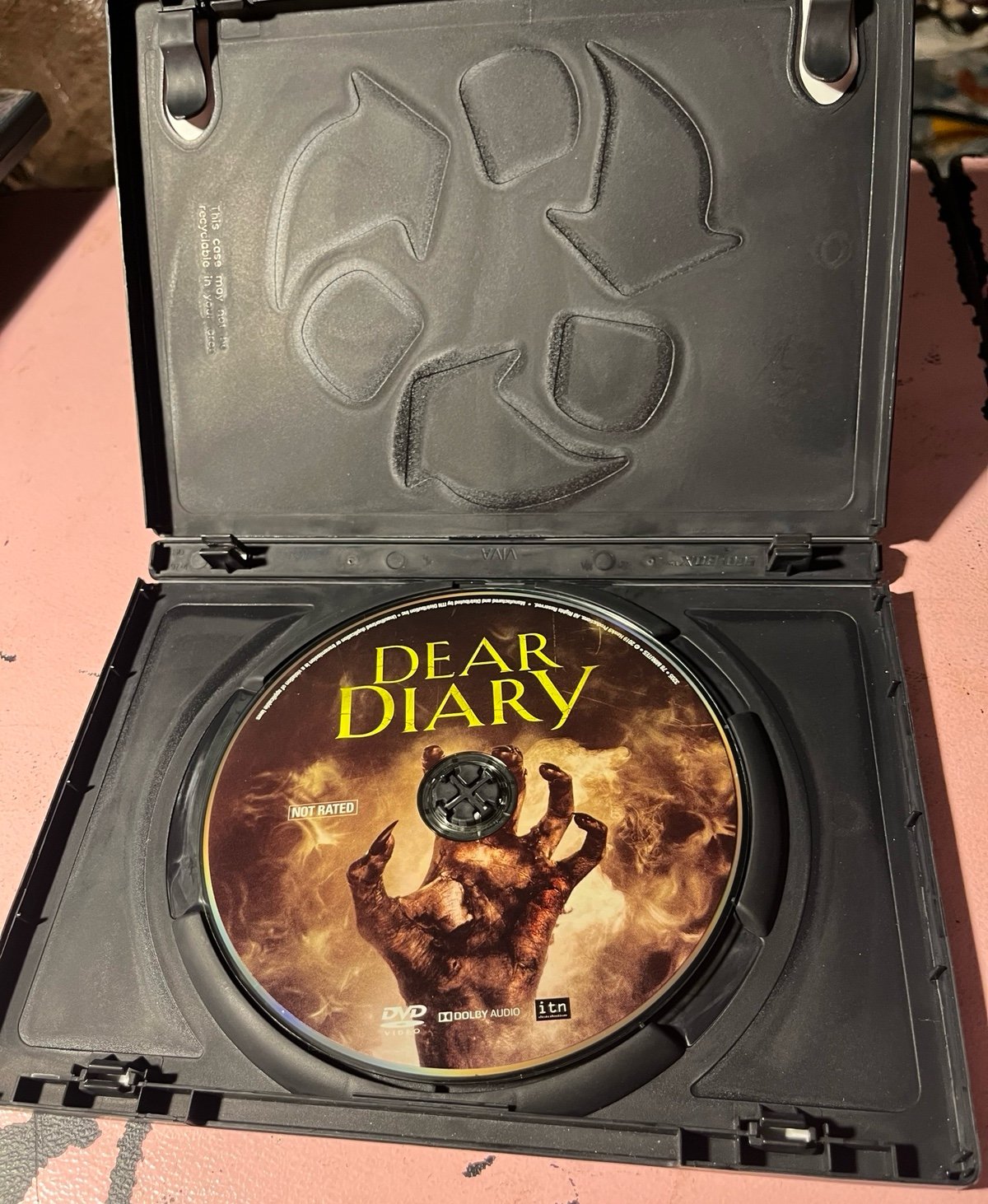 Dear Diary aka Wake Up dvd psychological horror 2019 - detail