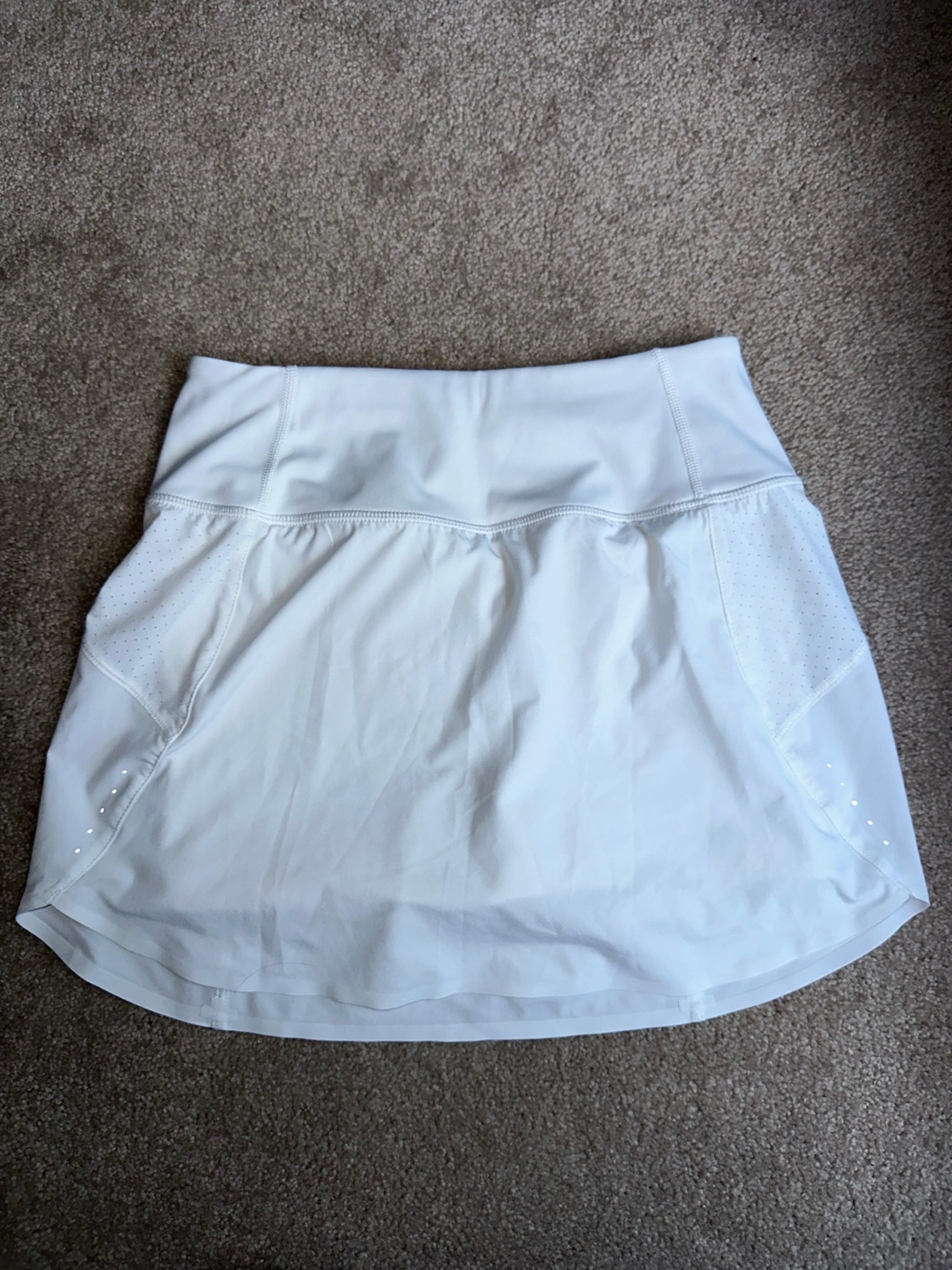 Athleta Women's Run with It 14" White Skort XXS Tennis Golf