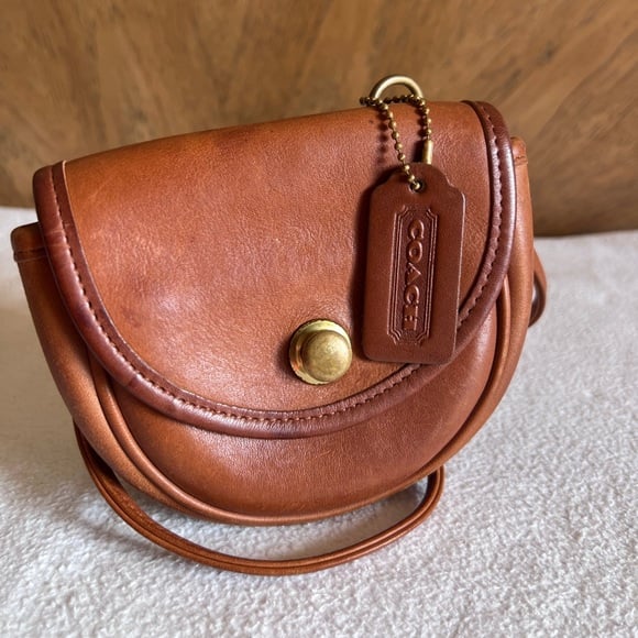 Vintage Coach small mini bag