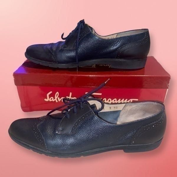 Salvatore Ferragamo Navy pebble leather Oxfords EUC SIZE 9