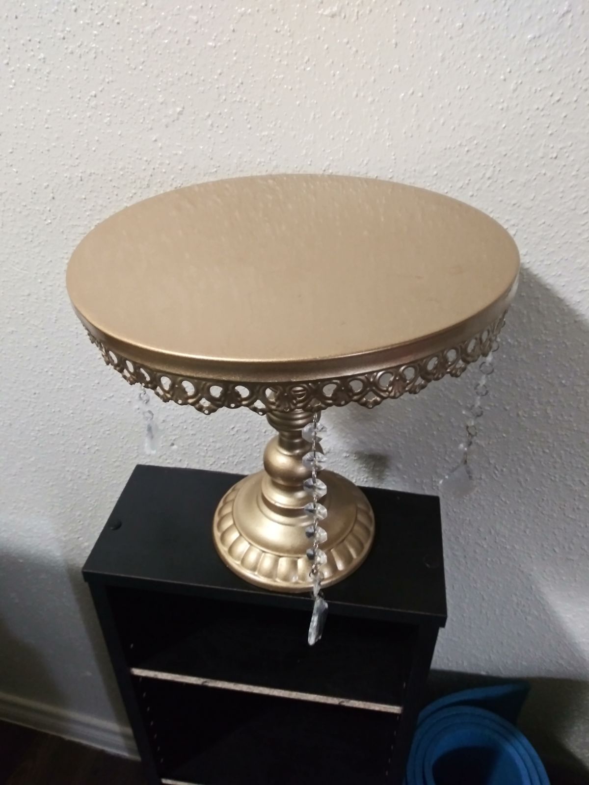 Cake holder