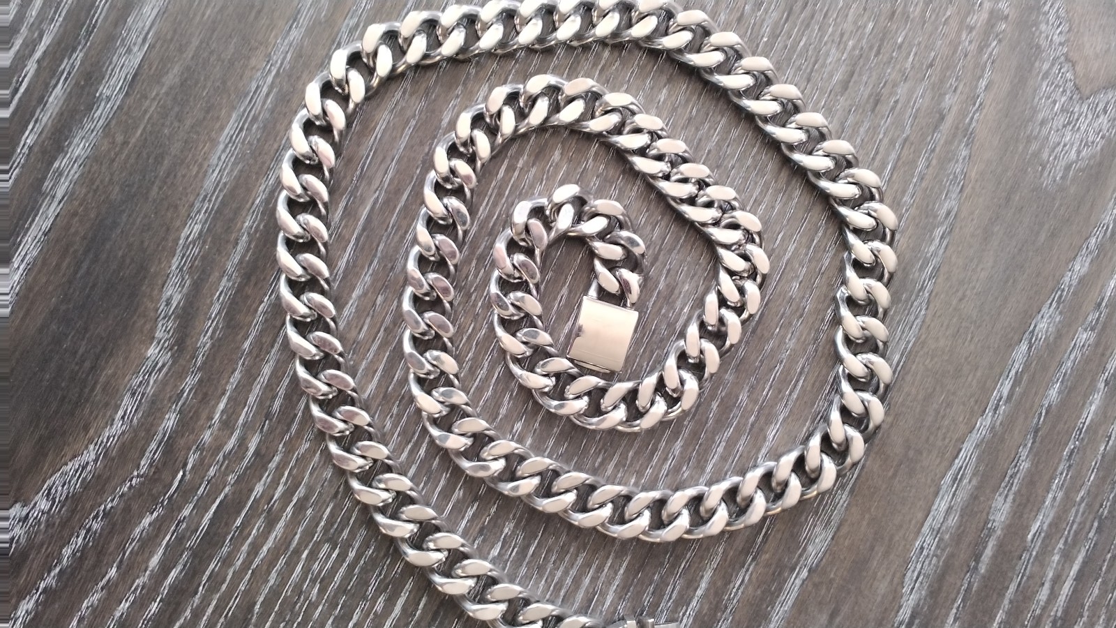 Large curb chain