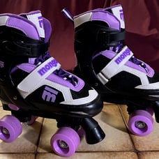 Mongoose Foxy Adjustable Roller Skates w/Box Size Child 1-4 MG-097G-S