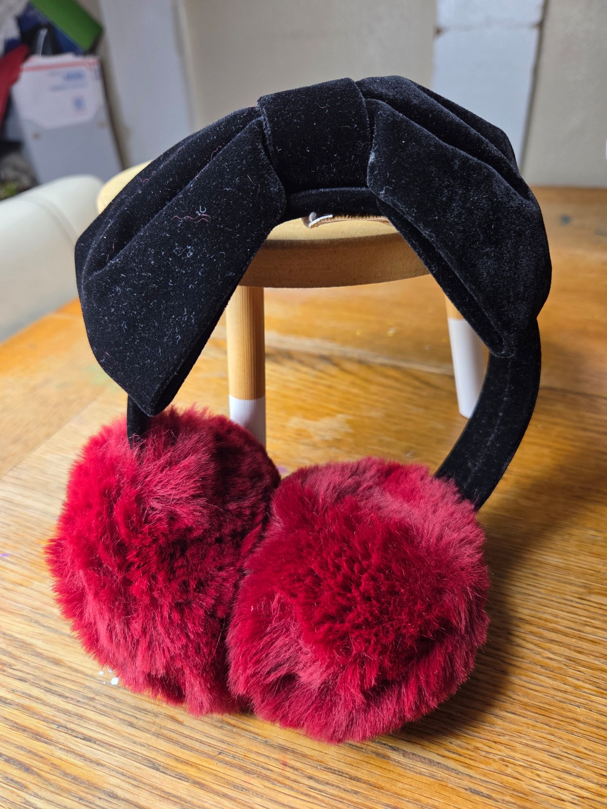 Kate Spade Girls Black Satin Bow Headband Earmuffs Faux Fur Fluffy Burgundy