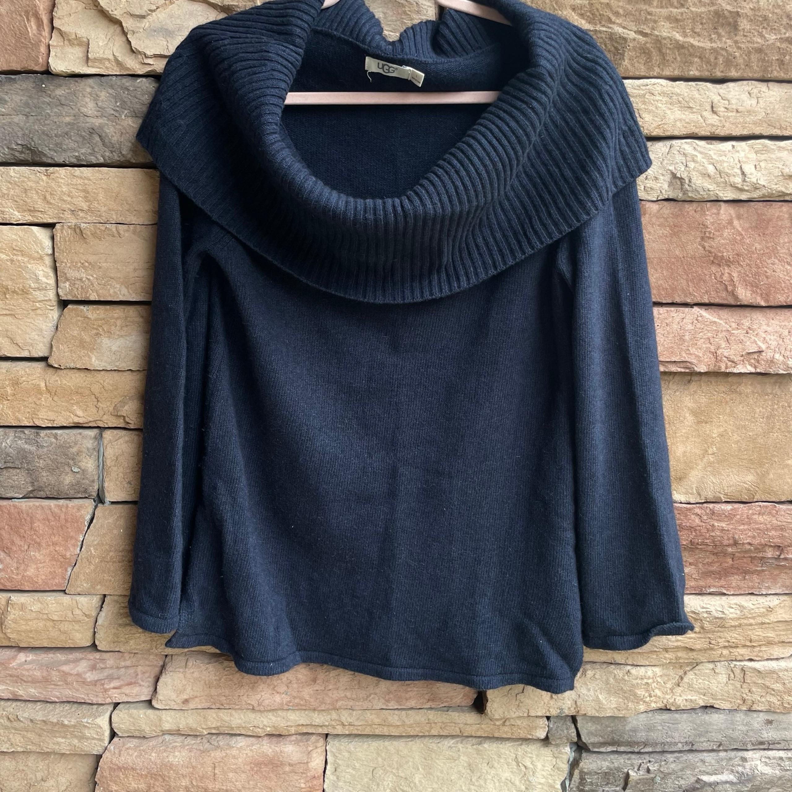 UGG navy blue cowl neck off shoulder sweater Women Large Like New