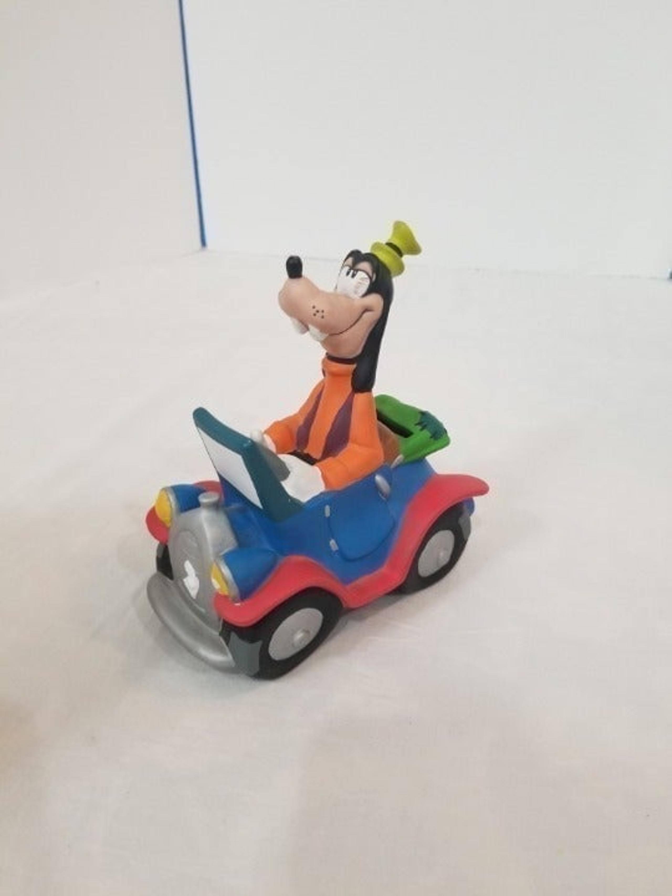 Goofy in Car Rubber Coin Bank w/ stopper
