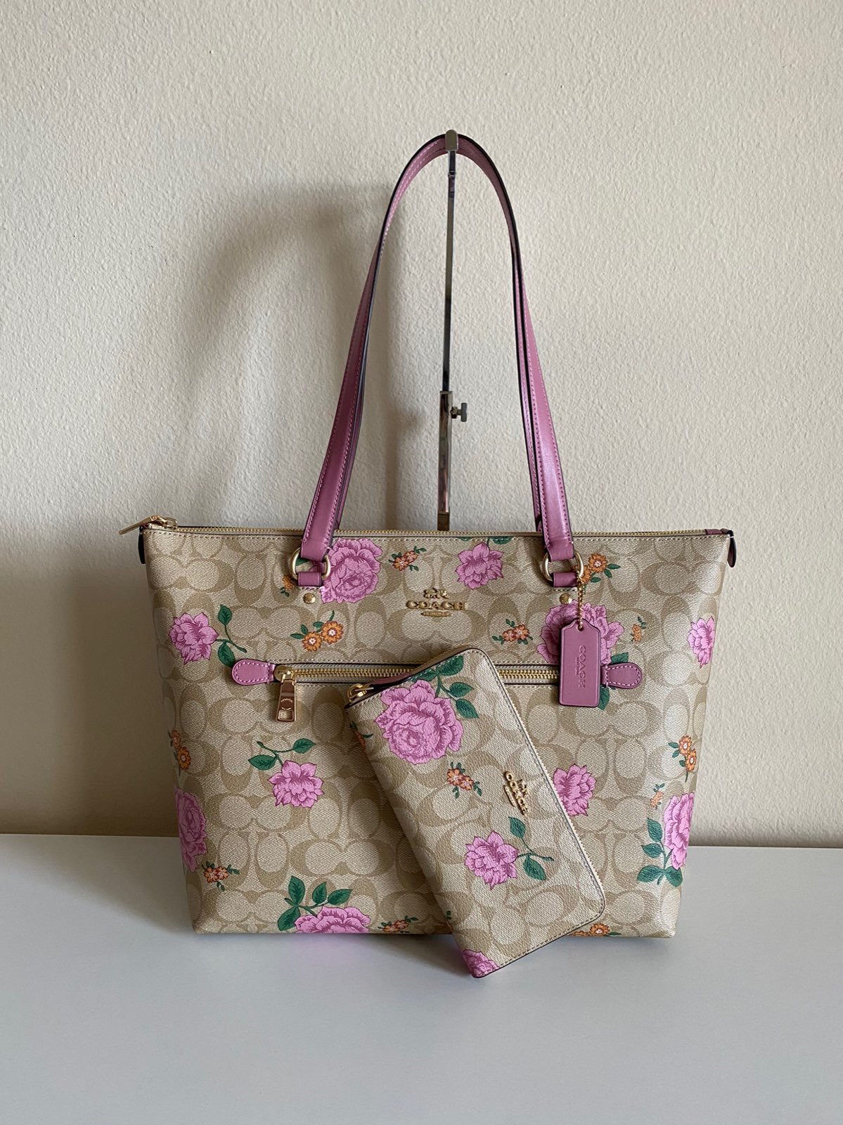 Coach purse and wallet set