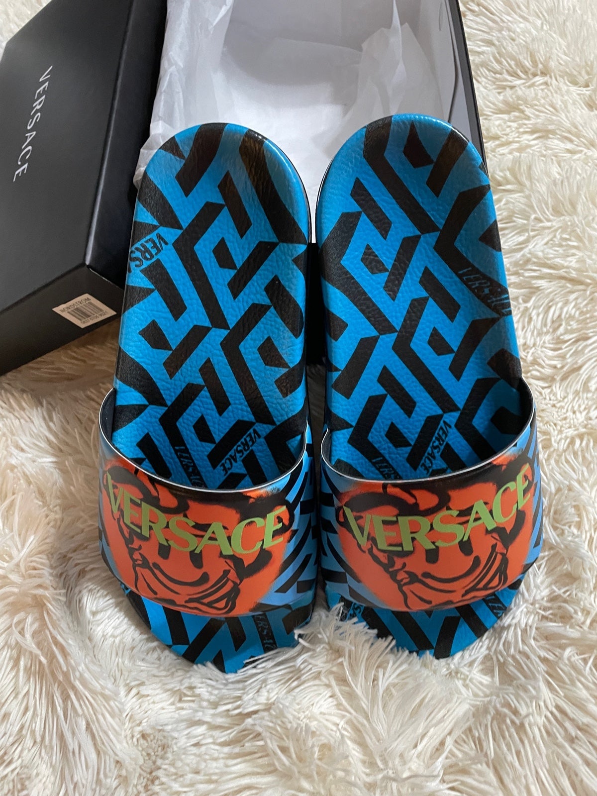 Shops Versace Pool slides