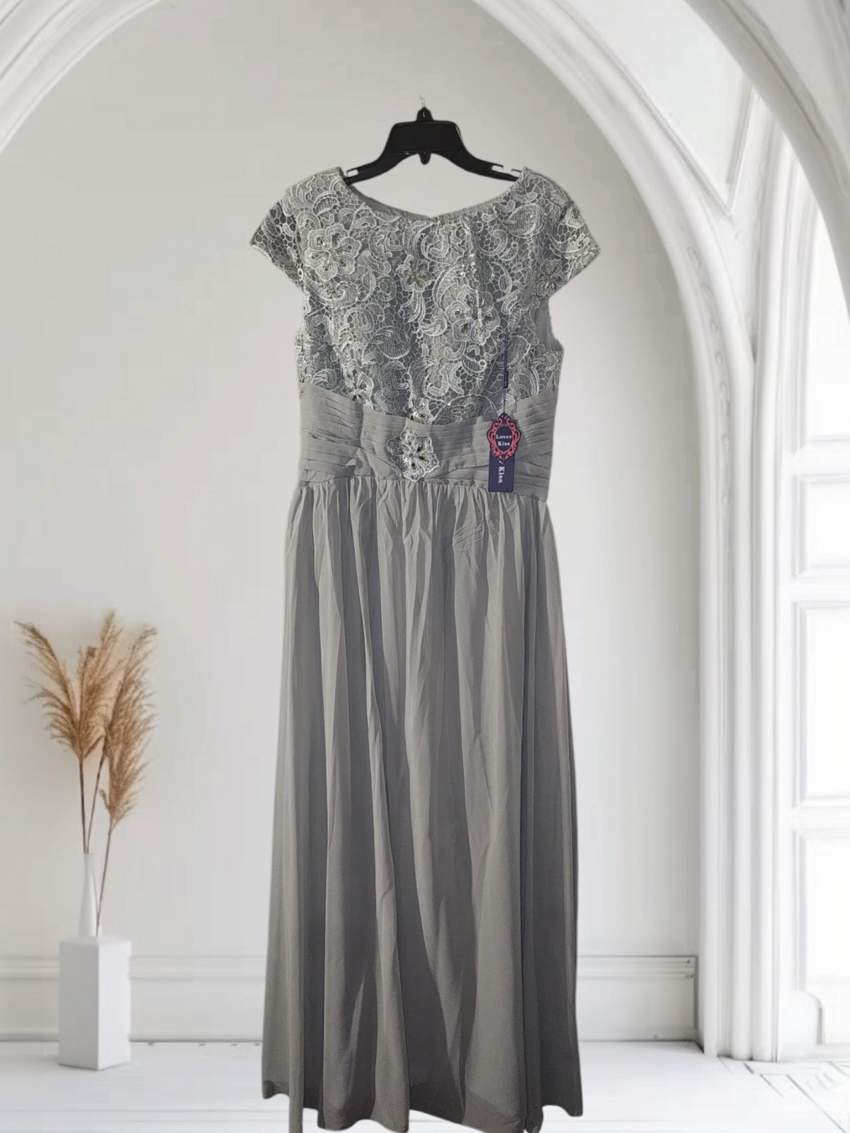 Elegant Gray Lace Evening Gown 1x