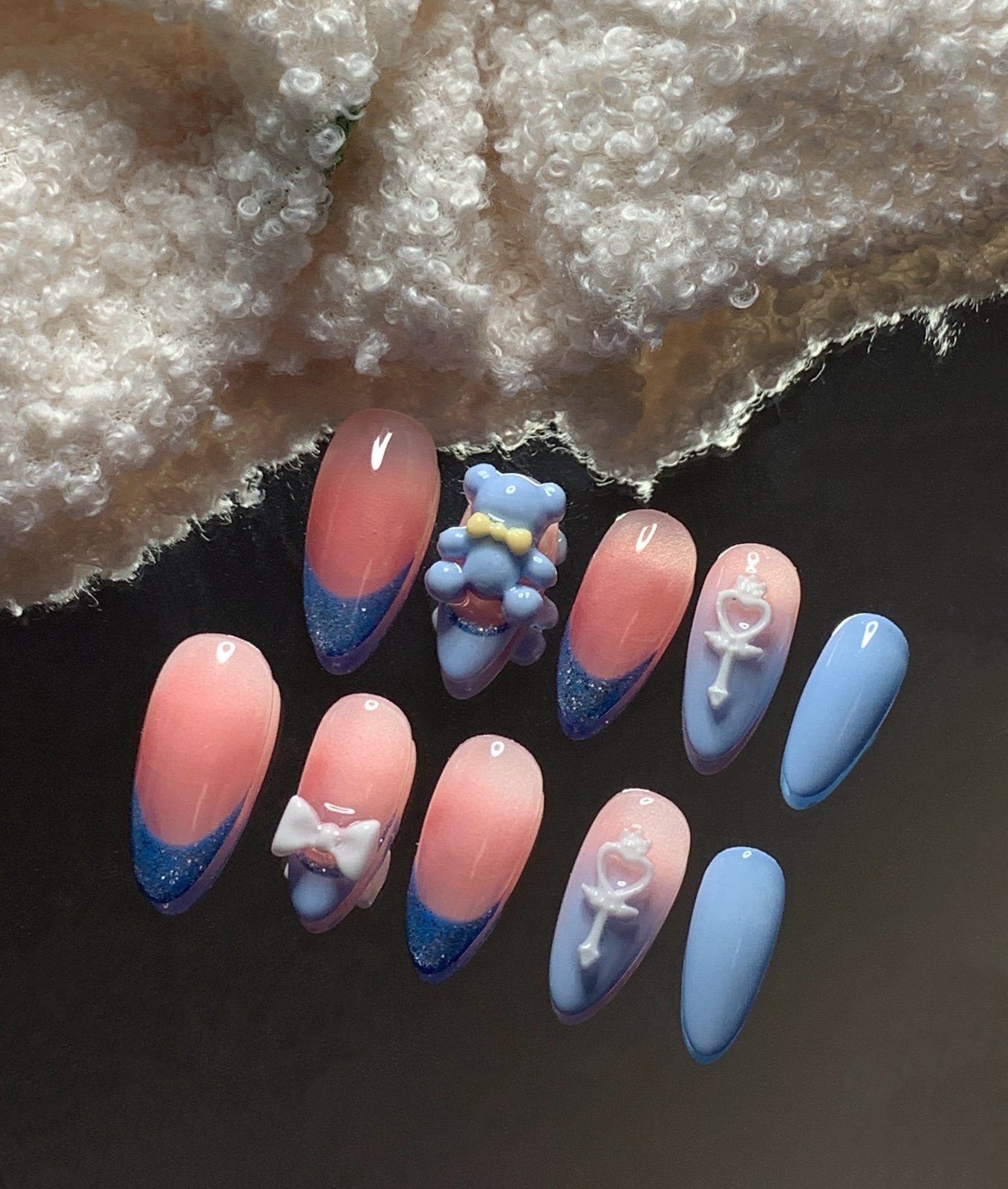 Medium almond Press On nail / Size M