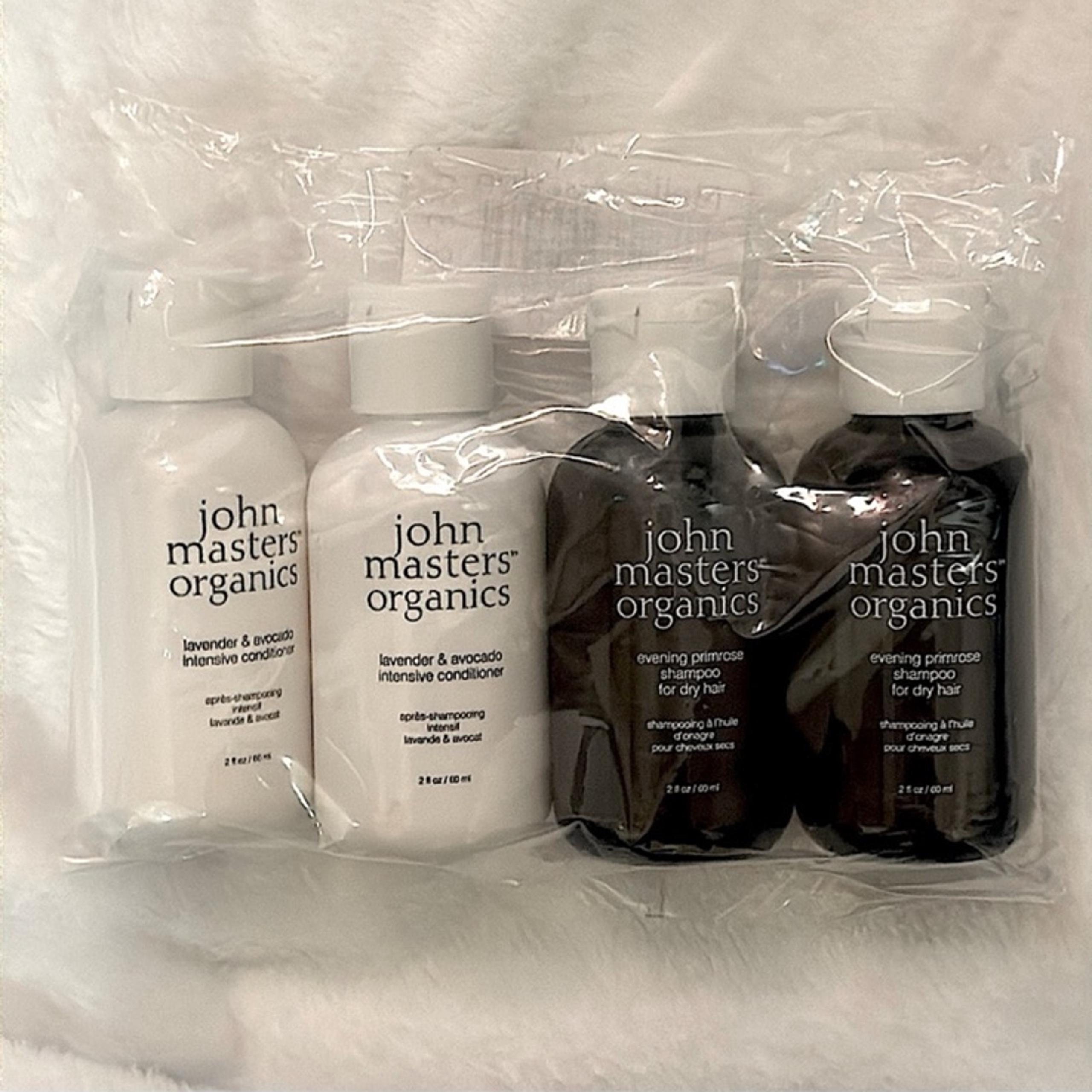 * NWT* 4 2oz bottles of john masters organics shampoo & conditioner