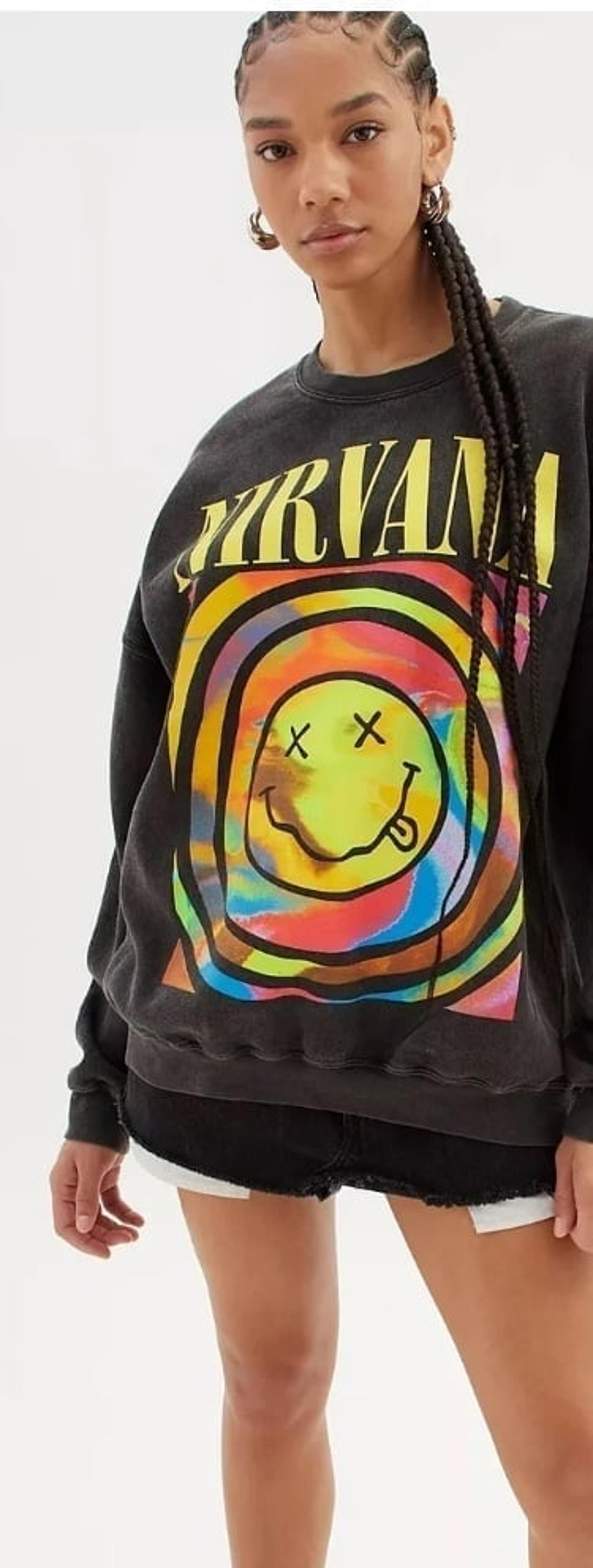 Women's X Nirvana Smile Overdyed Oversize Crew Neck Sweatshirt Medium