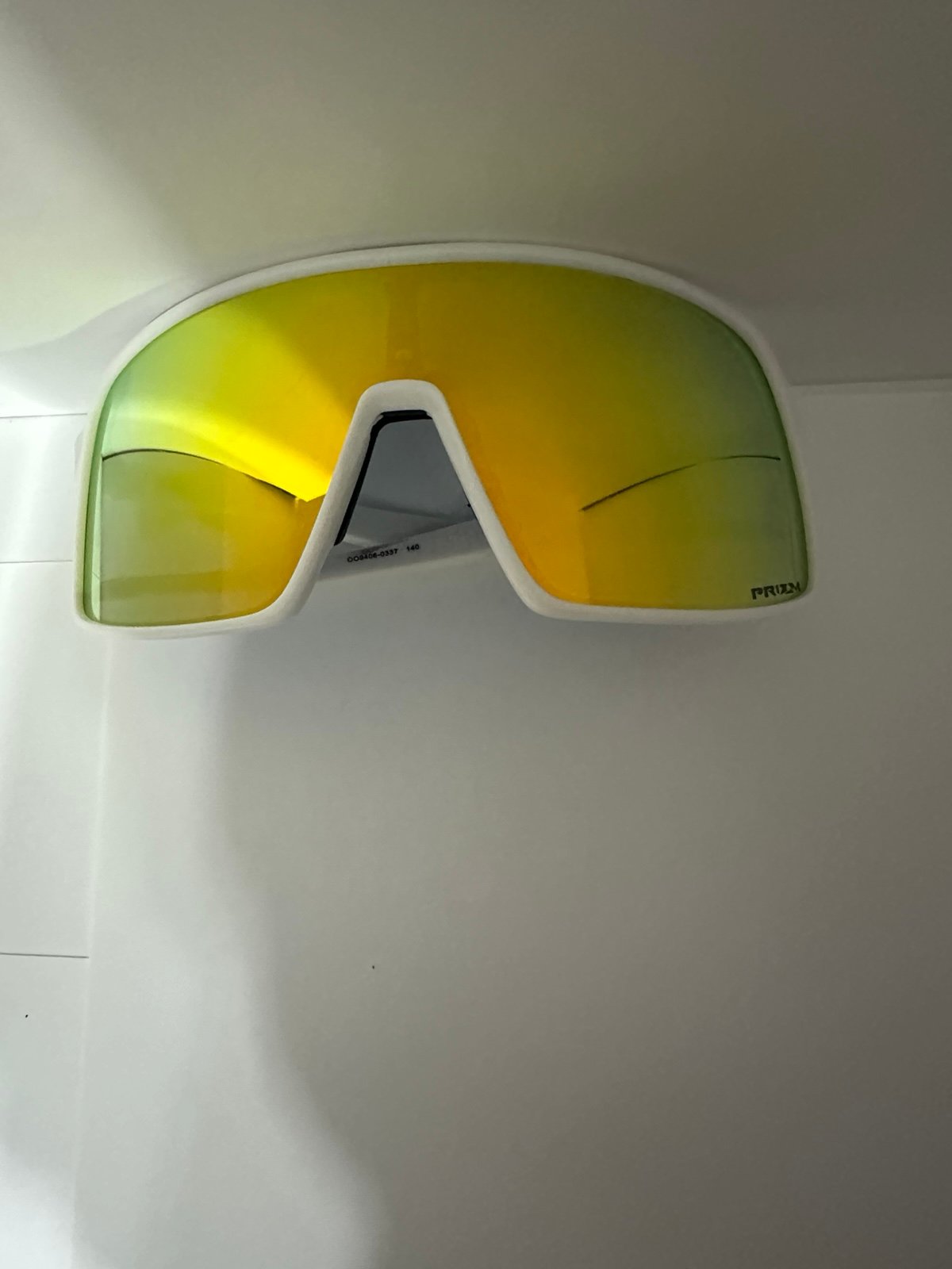 Oakley sutro