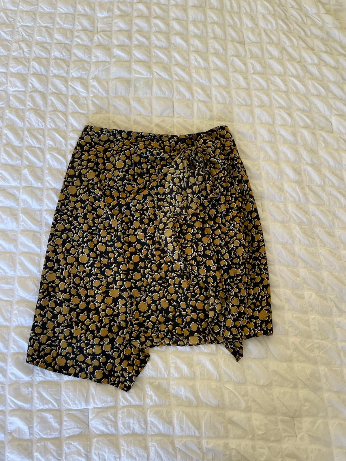 10 Crosby animal print silk ruffle mini skirt