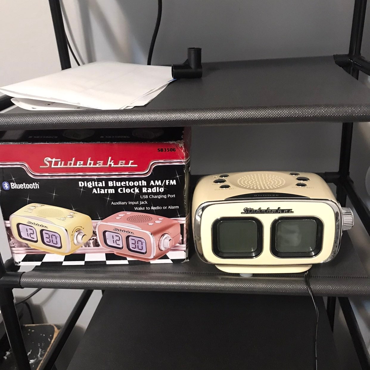Studebaker - Digital AM/FM Clock Radio -