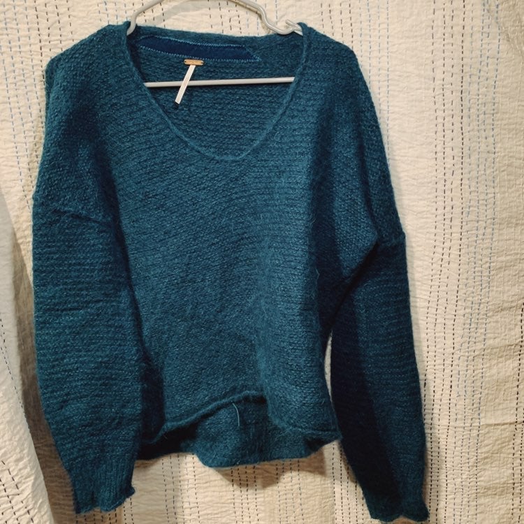 Free People Sweater- Small