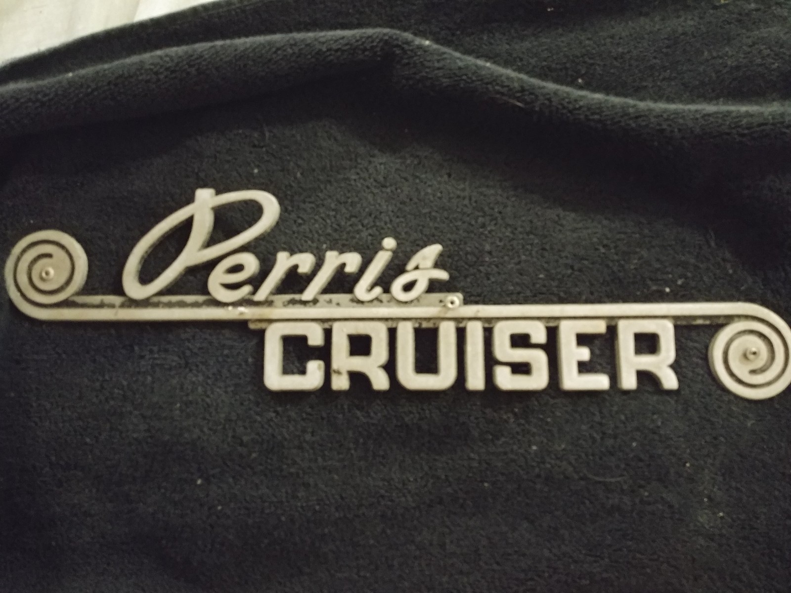 Perris Cruiser metallic car emblem