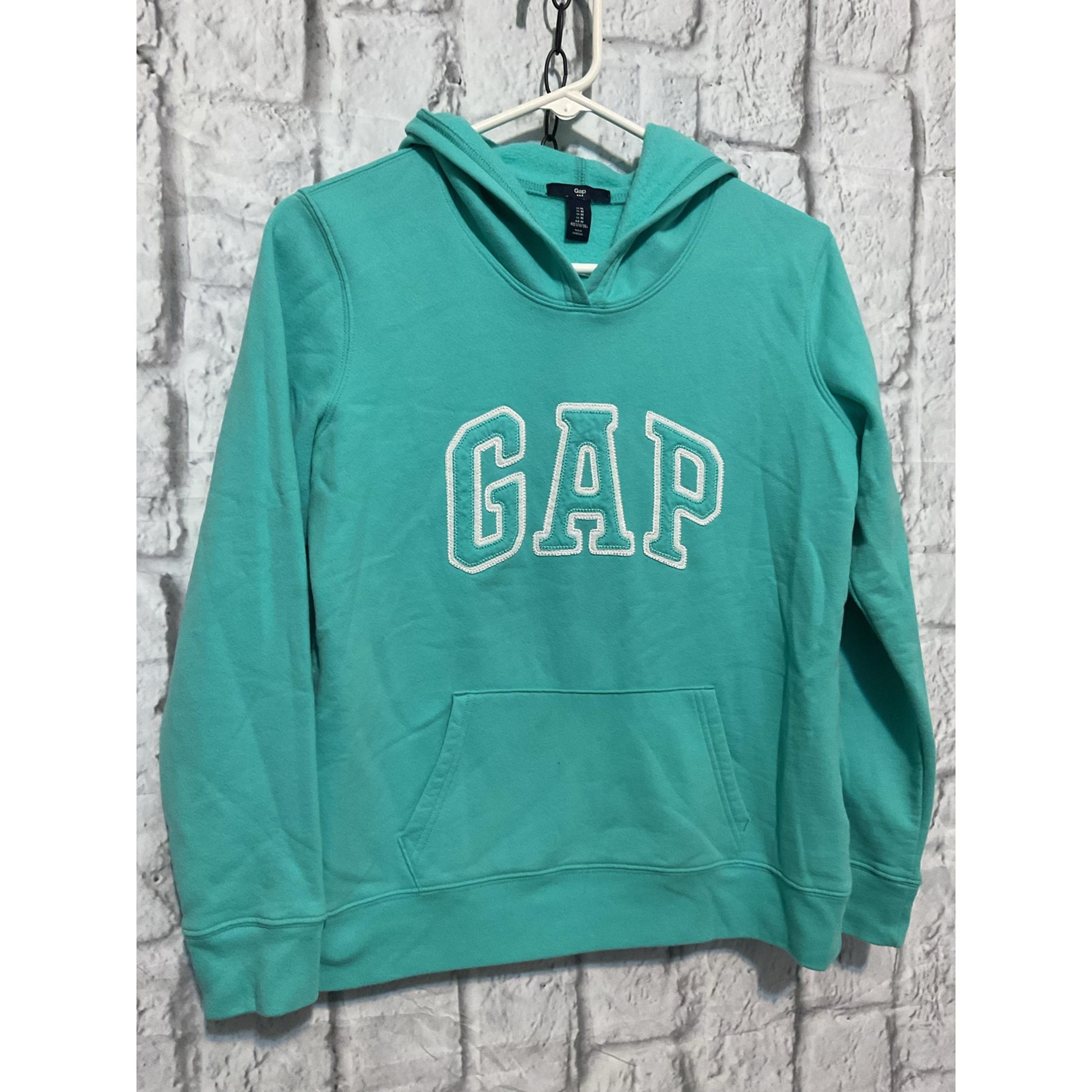 GAP Size Medium Hoodie Logo Front