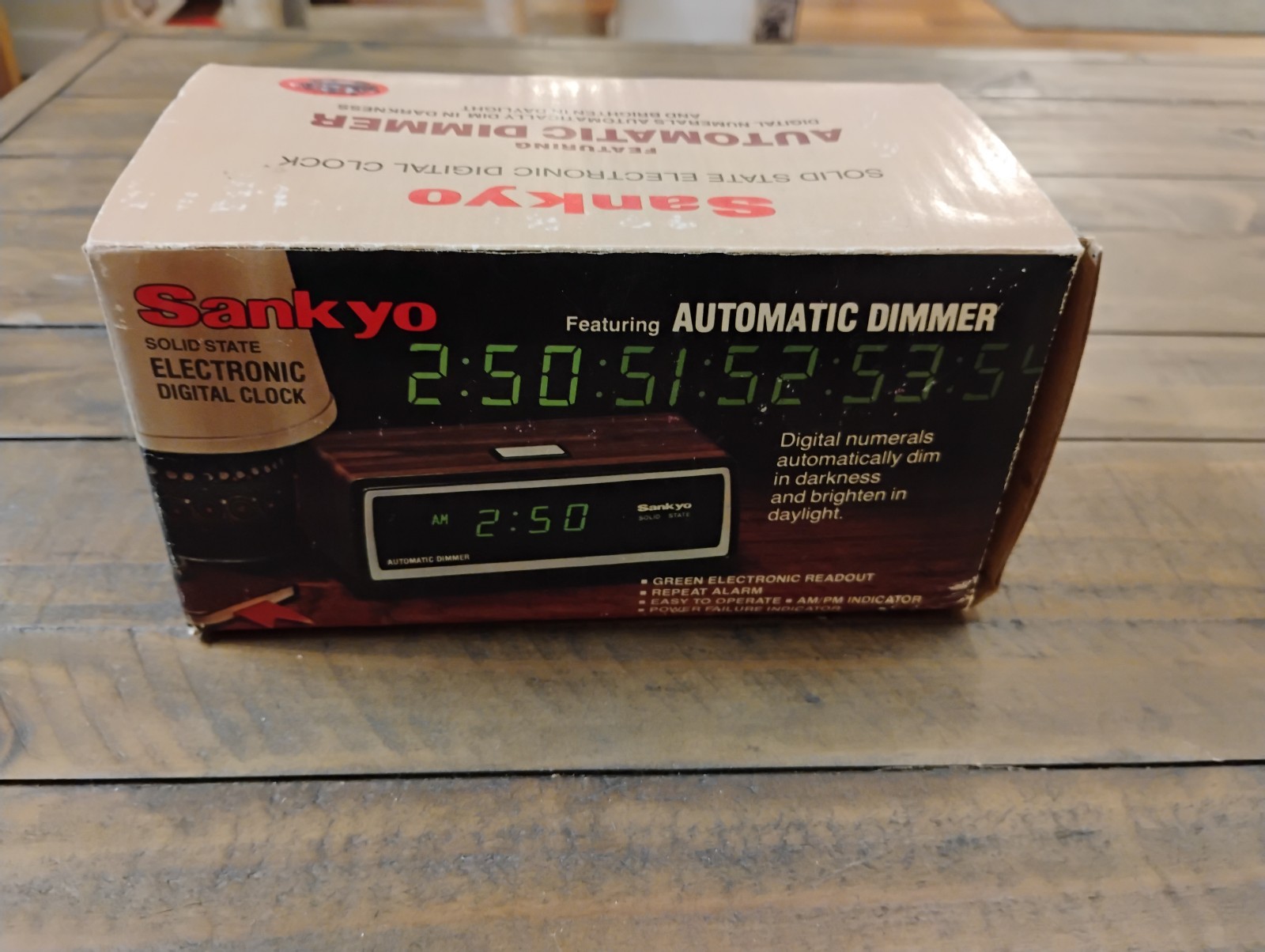 Sankyo EC-250SN Electronic Digital Clock Super Cool Vintage Free Shipping!