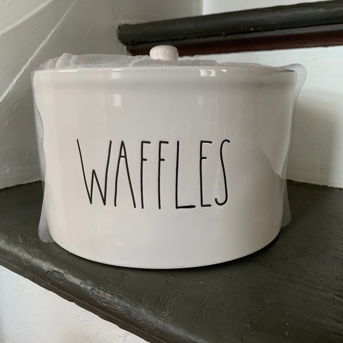 Rae Dunn WAFFLES Warmer