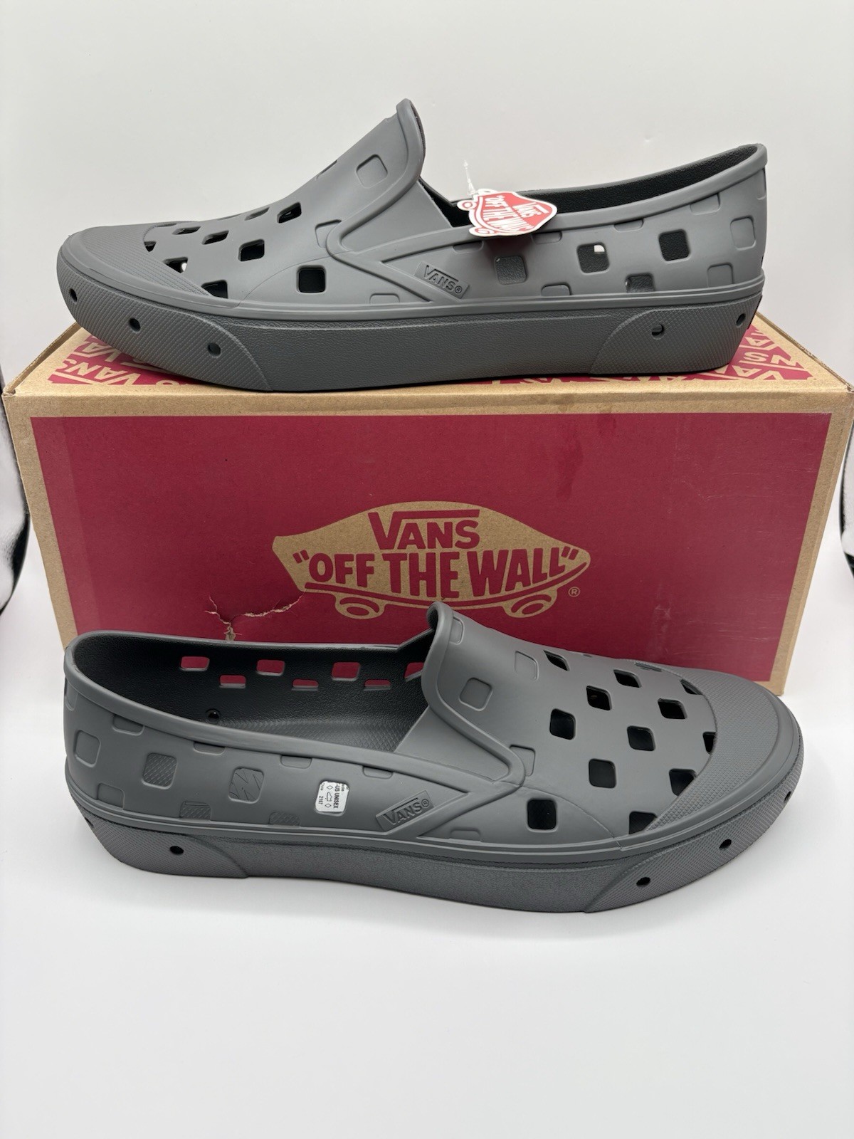 New Vans Slip-On TRK Pewter Gray Sneakers Trek Water Shoes Mens Size 11