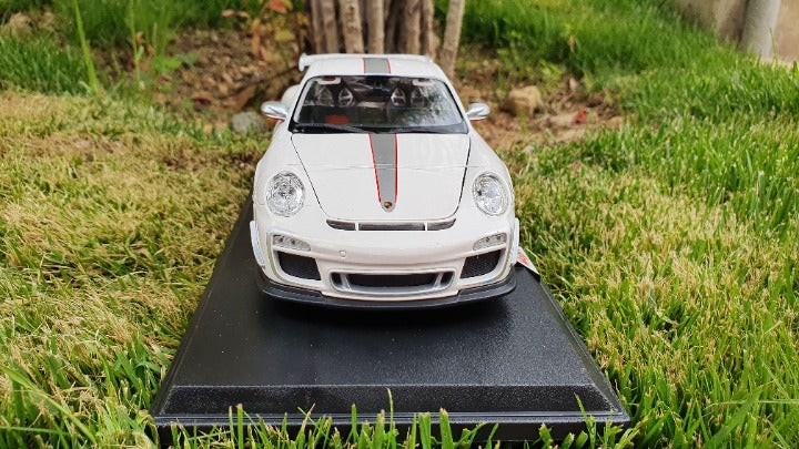 Porsche 911 GT3 RS 4.0 White - 1/18