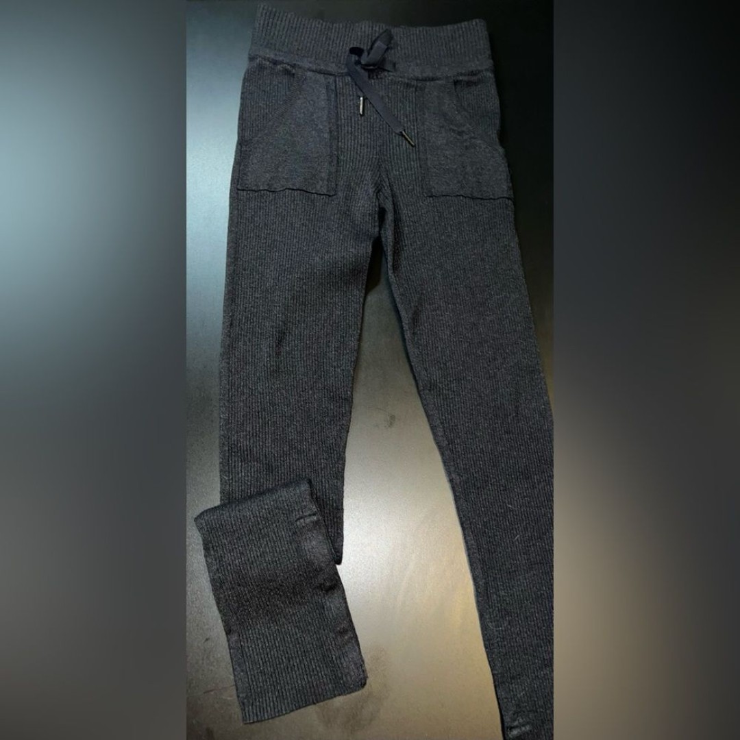 Lululemon Find Your Mantra Pant Heathered Black Size 4 EUC