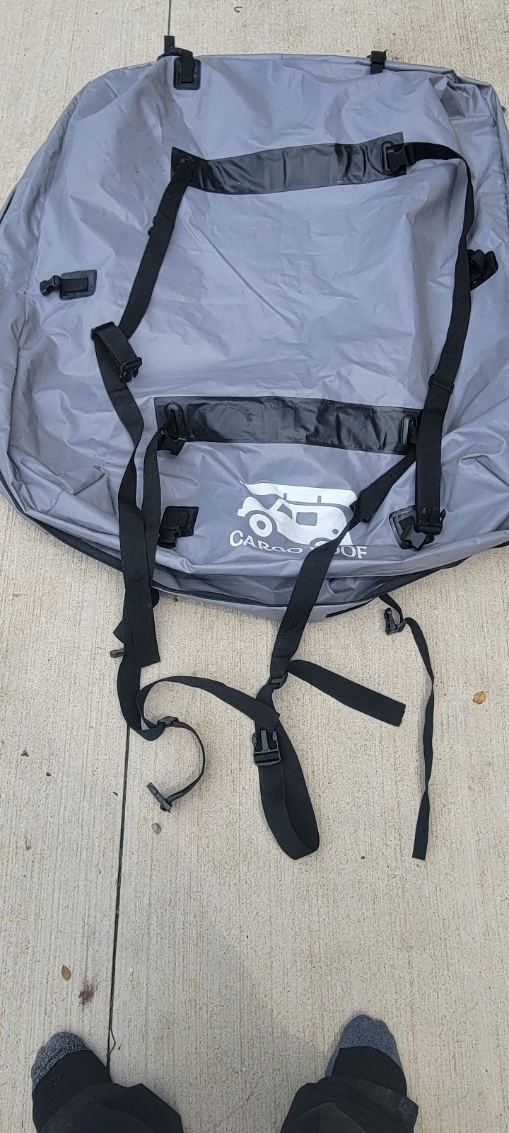 Roof storage bag