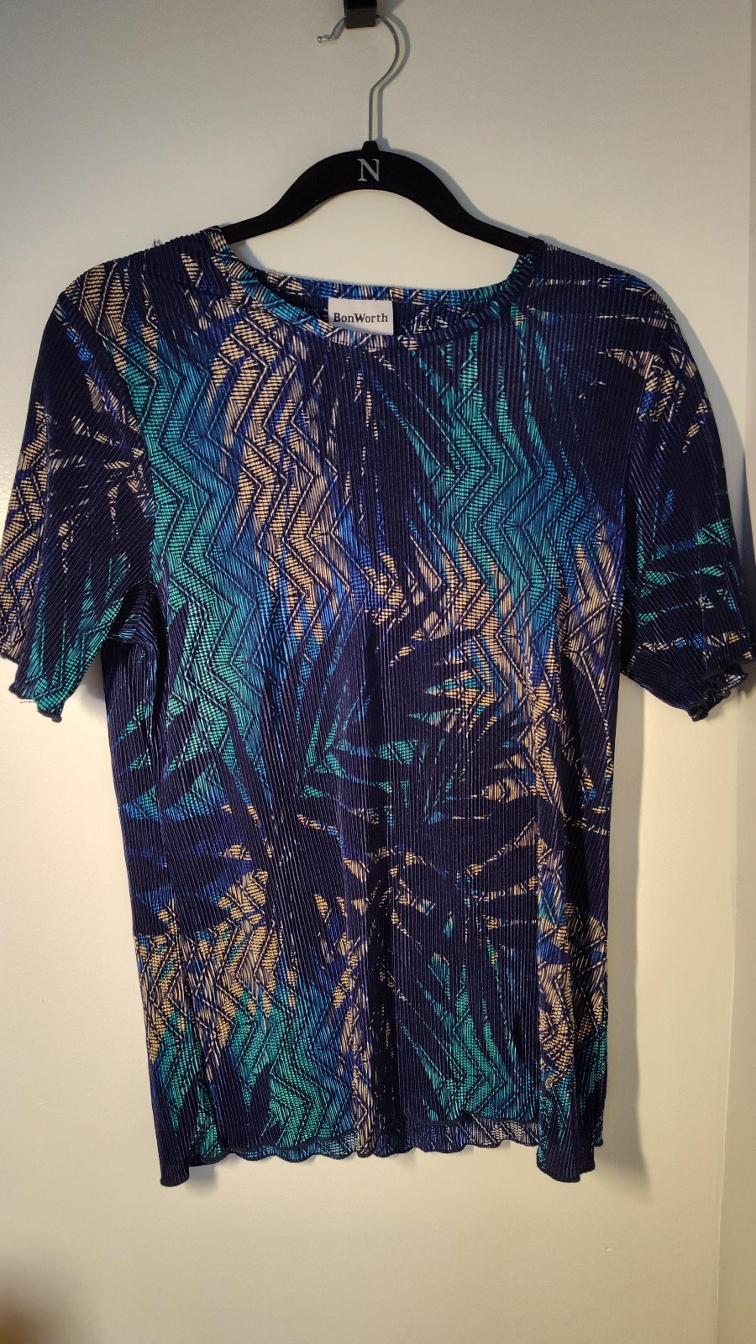 Bon Worth colorful top, travel Friendly size s