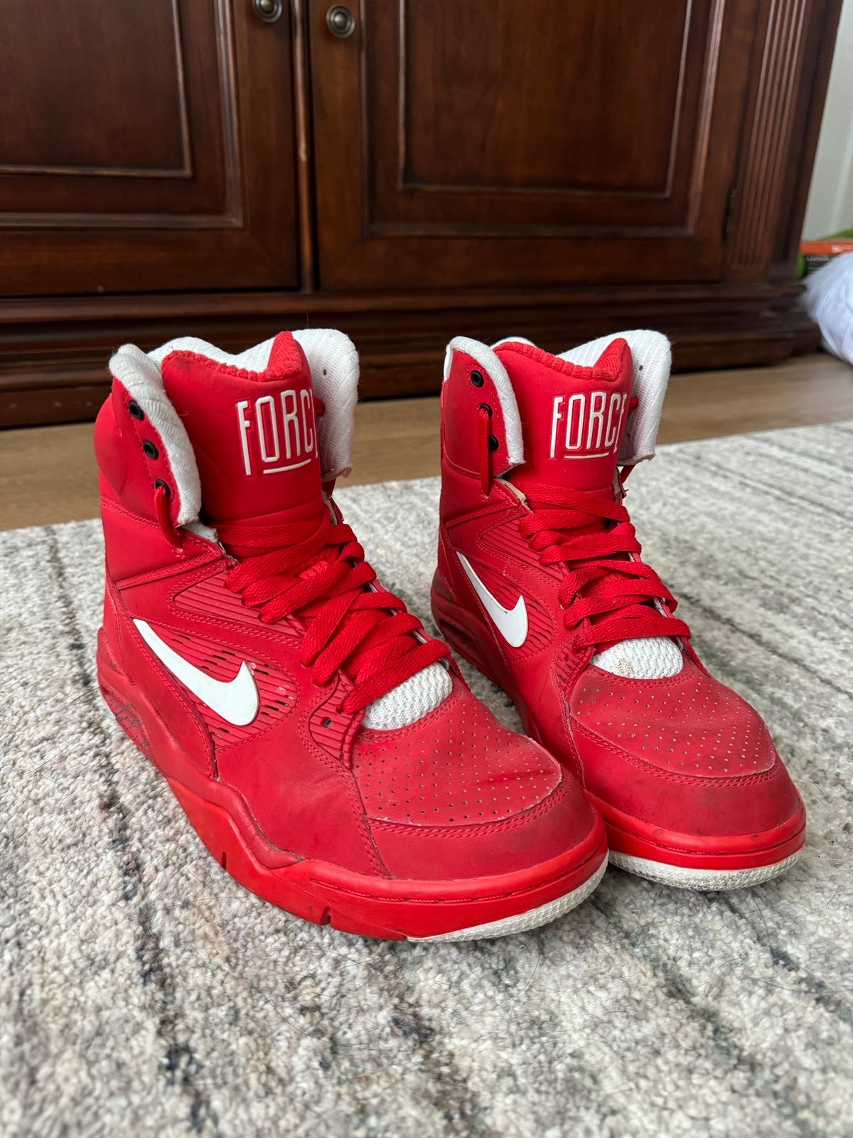 Nike air command force University Reds size 7.5