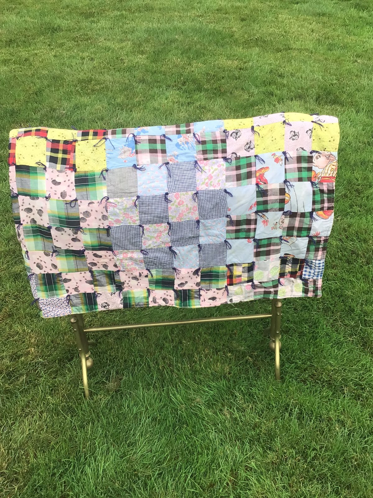 Vintage Early 1900's Handmade Quilt 75x75in