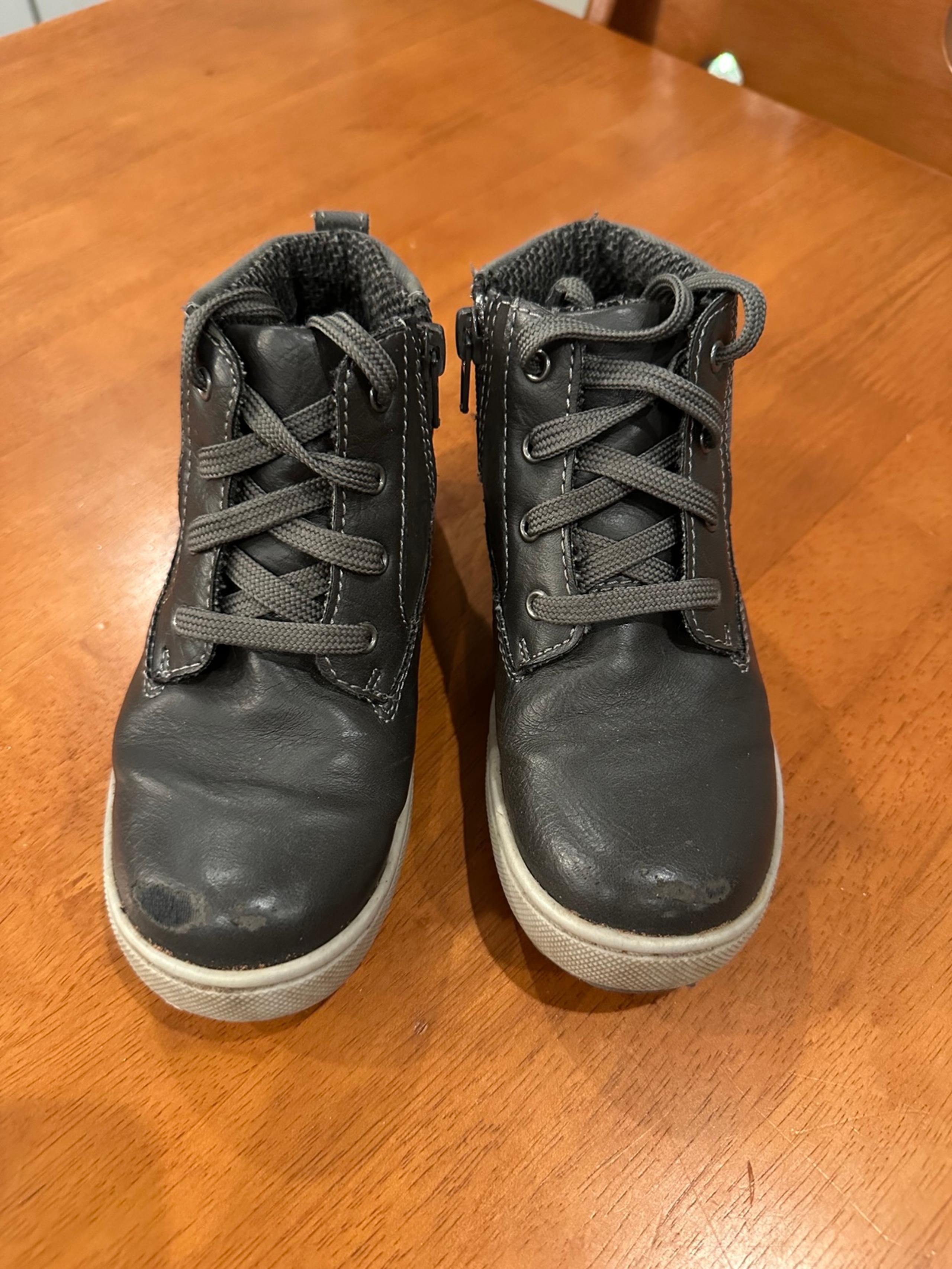 Eddie Bauer sneaker/boots