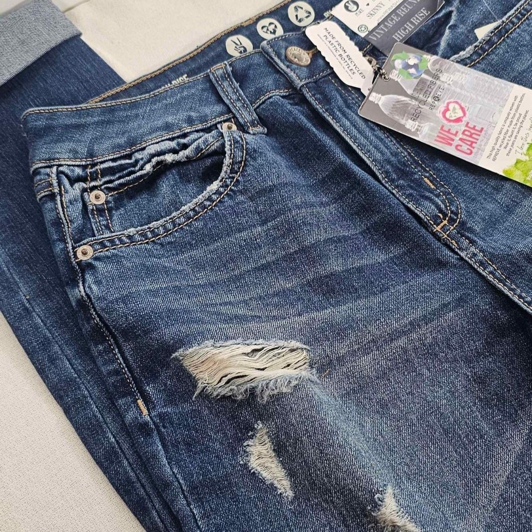 New High Rise By REWASH Vintage Women’s Reunion Blue Jeans Size 3/26. NWT.