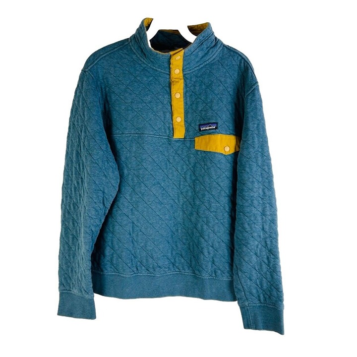 Patagonia Womens Medium Spell Out Quilted T Snap Sweater Sweatshirt