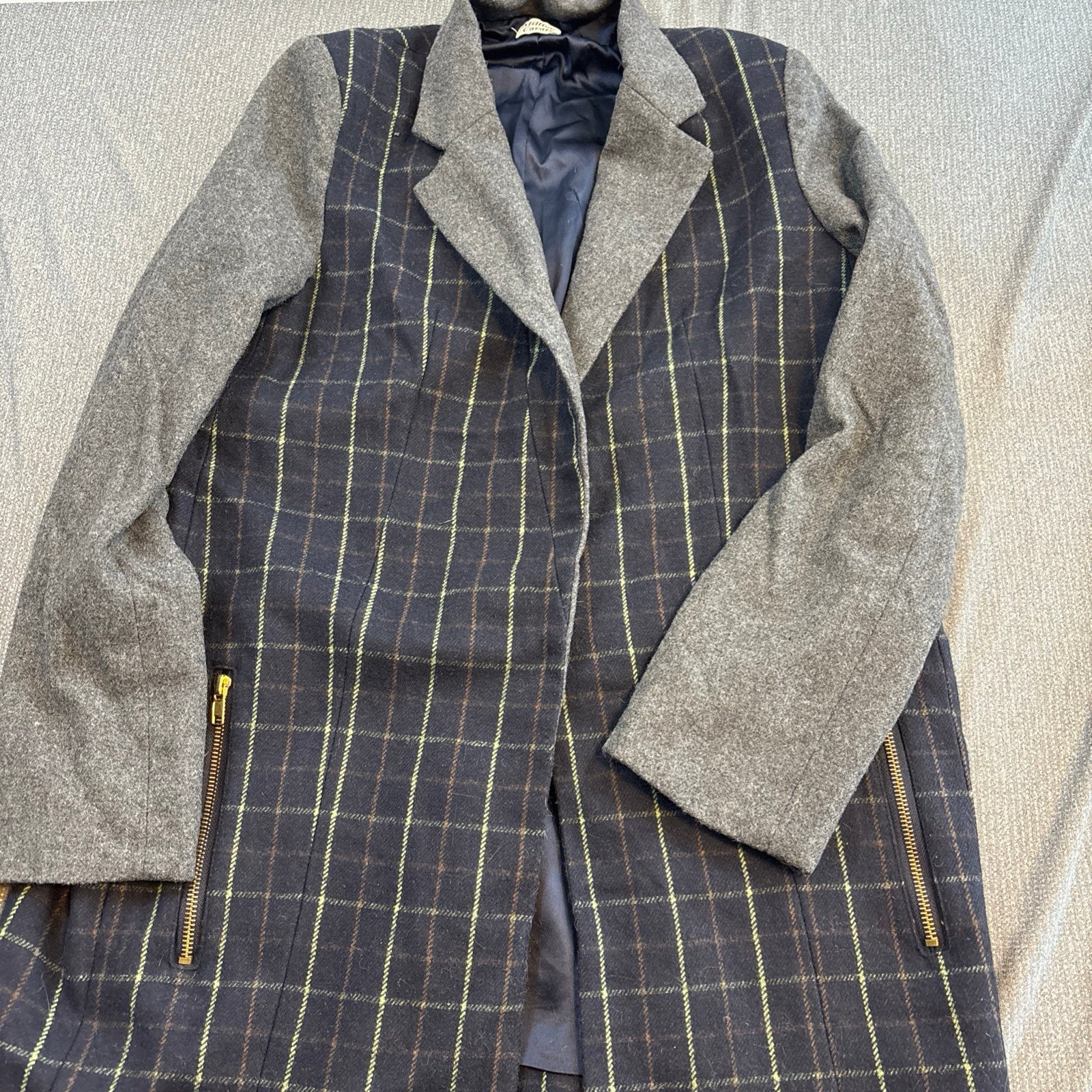 Women’s wool blend jacket medium? SEE MEASUREMENTS
