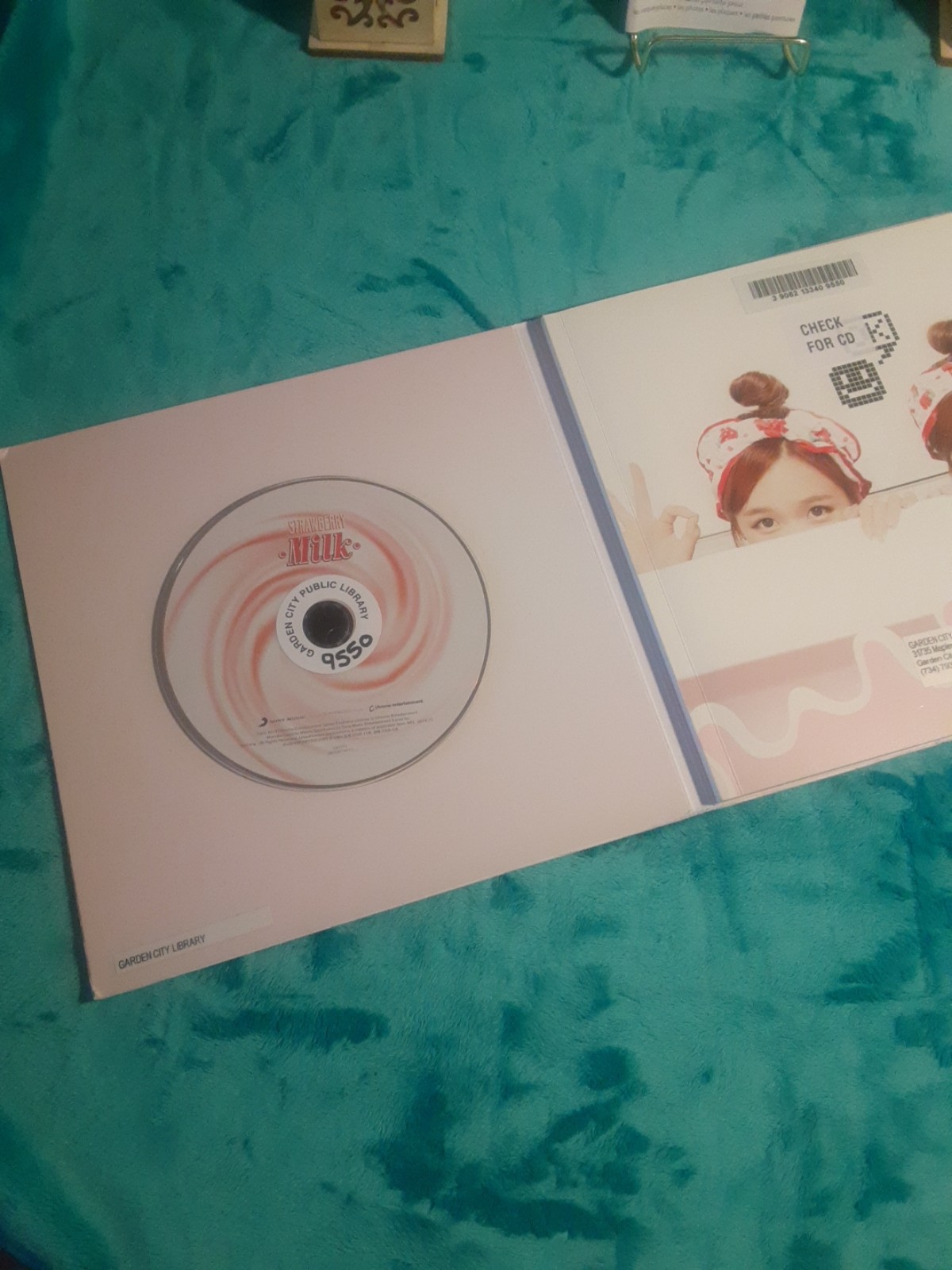 Amazon.com: The 1st. Mini Album : Crayon Pop-Strawberry Milk