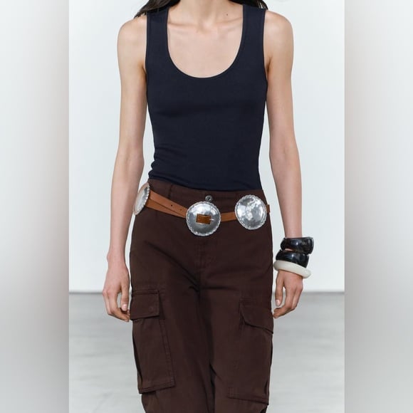 NWT Zara Woman Accessories LEATHER BELT WITH EMBOSSED METAL BUCKLE Size 32