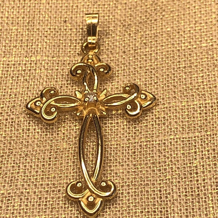 Designer 14K Yellow Gold Round Diamond Solitaire Scroll Detail Cross Pendant