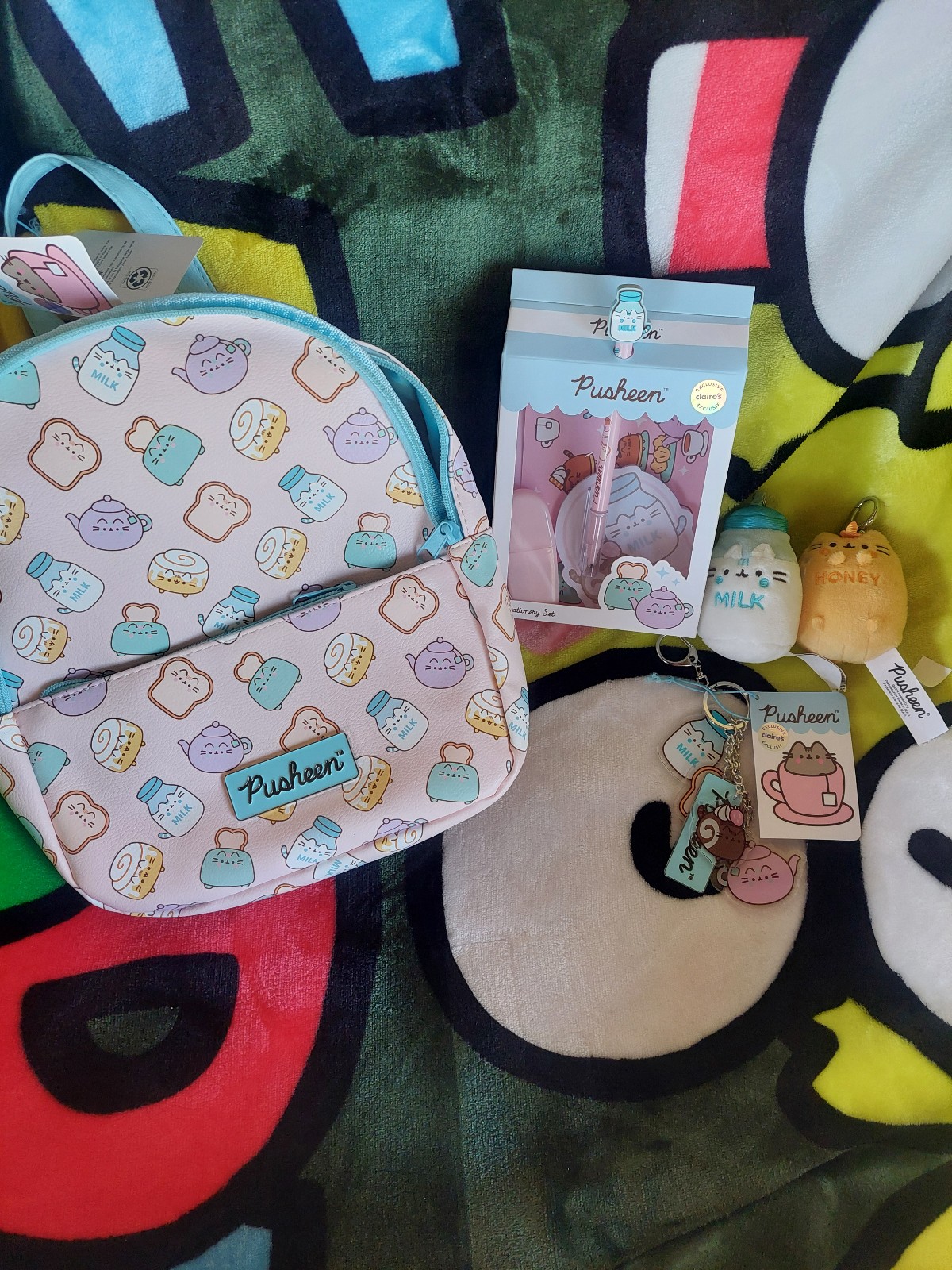Pusheen bundle mini backpack plush keychains charm keychain stationery new