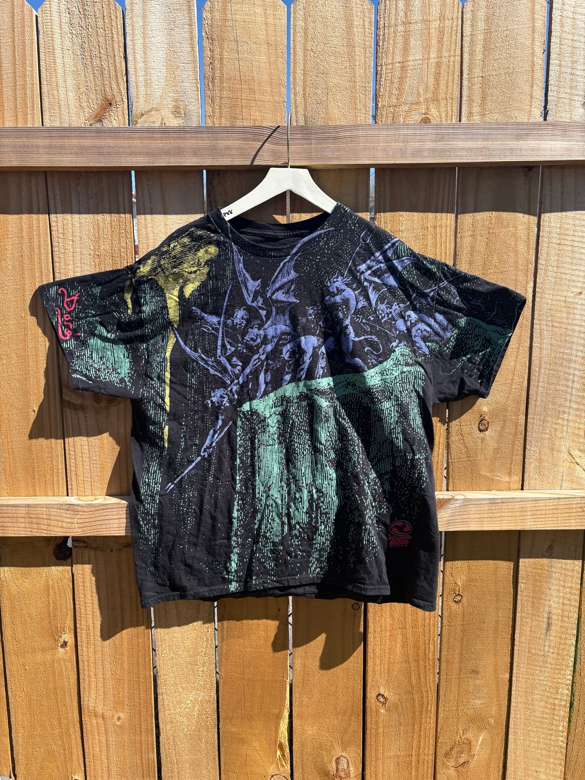 Modern liquid blue with a vintage graphic size XL