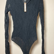 SKIMS KIM KARDASHIAN STRETCH LACE LONG SLEEVE THONG BODYSUIT MEDIUM BD-THG-4879