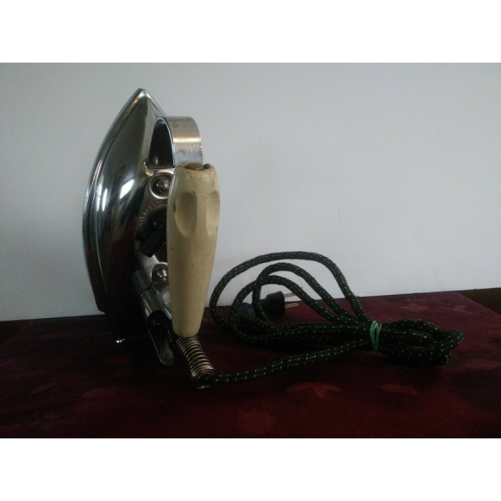 VINTAGE SON CHIEF ELECTRIC INC SERIES 334 1000W 125V A.C. METAL CLOTHING IRON