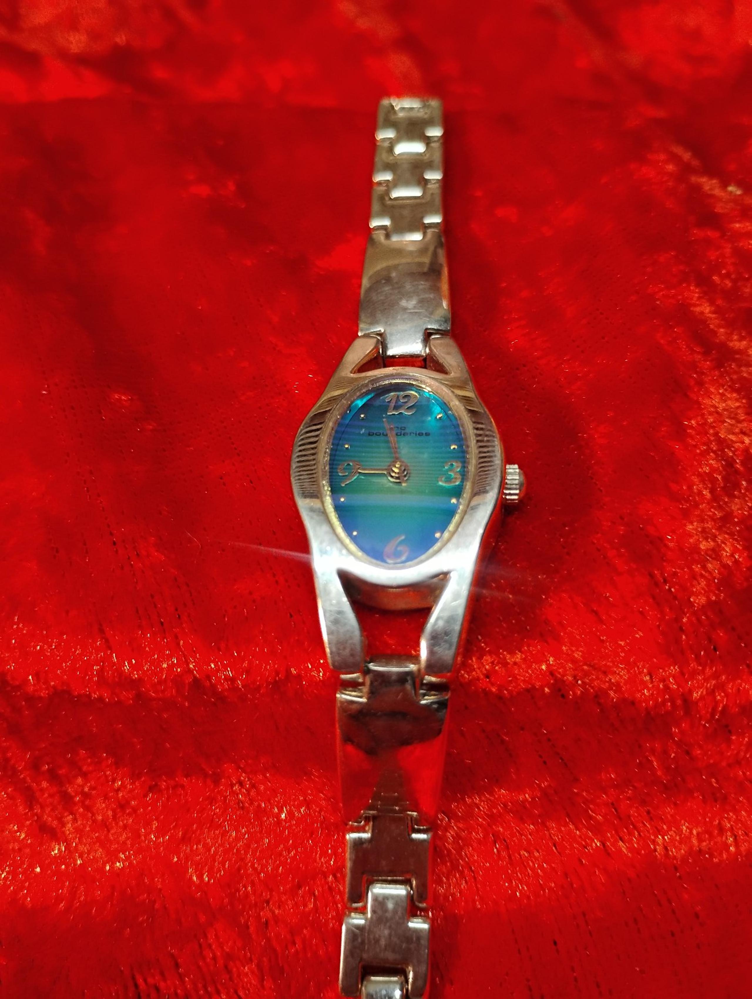No Boundaries NBOL9272 Women Silver Tone Blue Oval Dial Bracelet Watch 19mm